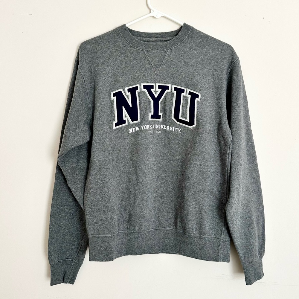 NYU New York University Gear Sweatshirt Heather Gray XS